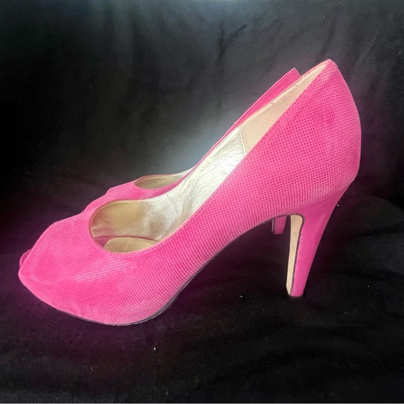 Ron White Shoes platform peep toe heels, bright pink - Picture 2 of 7